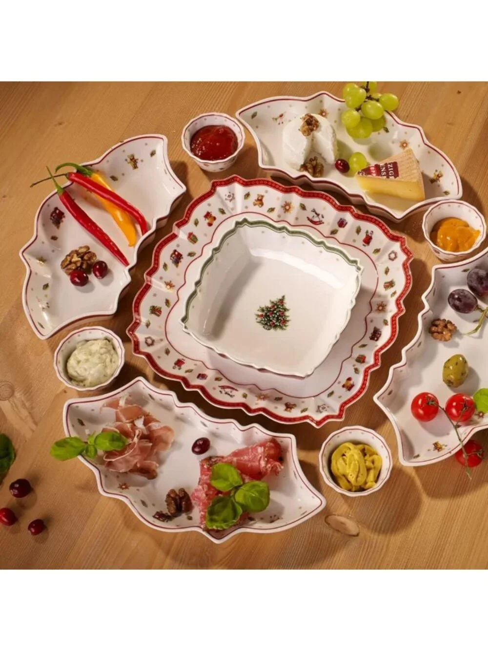 Charming Red Small Serving Bowl - Perfect for Entertaining & Home Decor